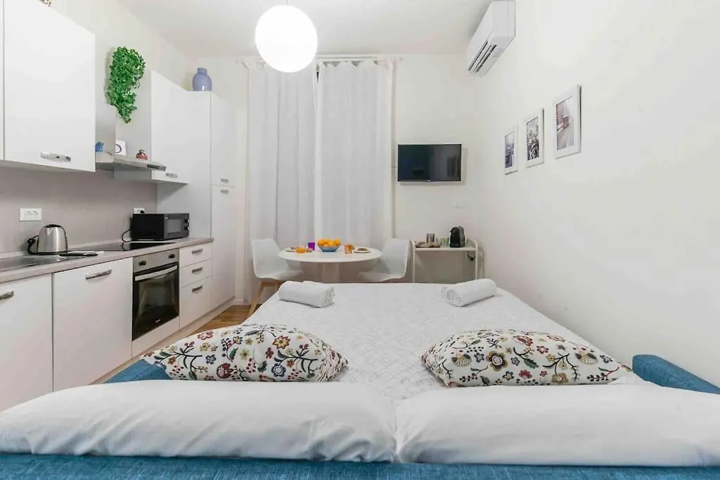 Appartamento Moderno Nel Cuore Dei Navigli Milánó